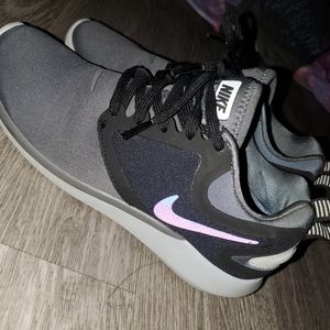 Womens Nike Running Shoes